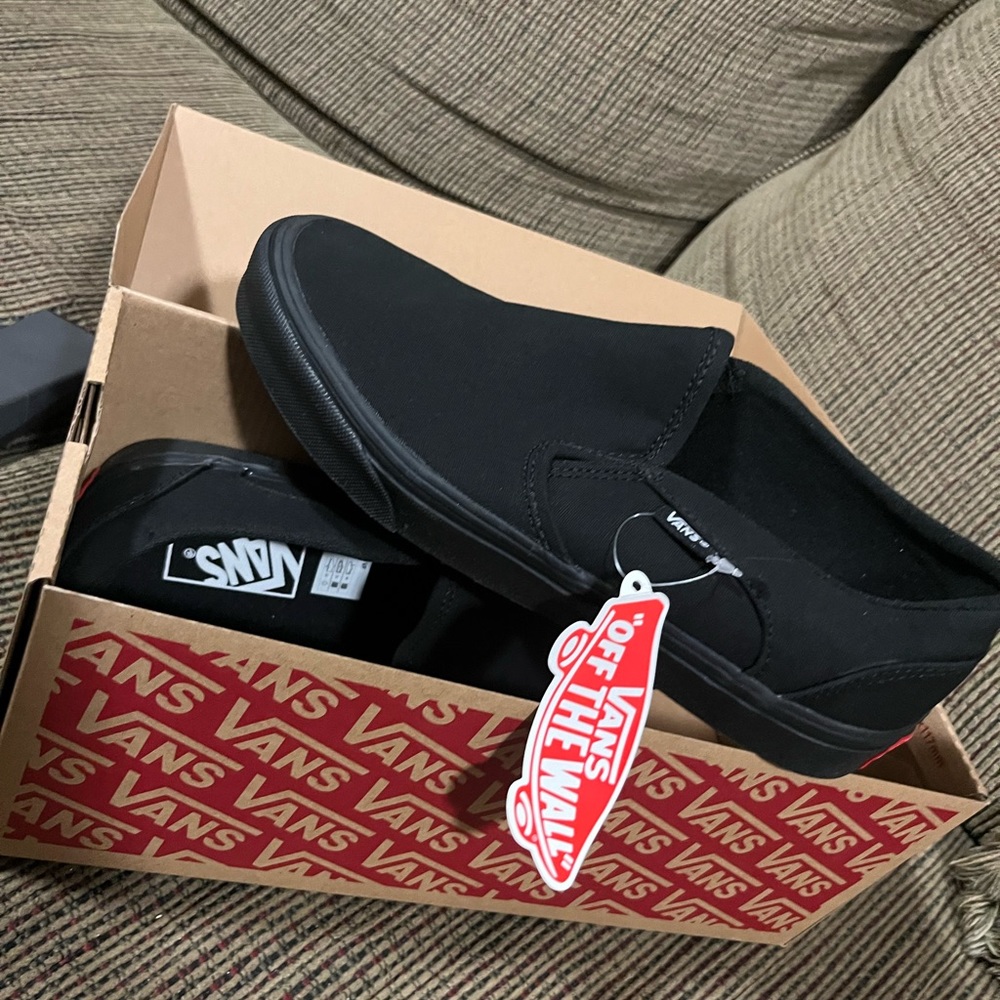 Black canvas Vans